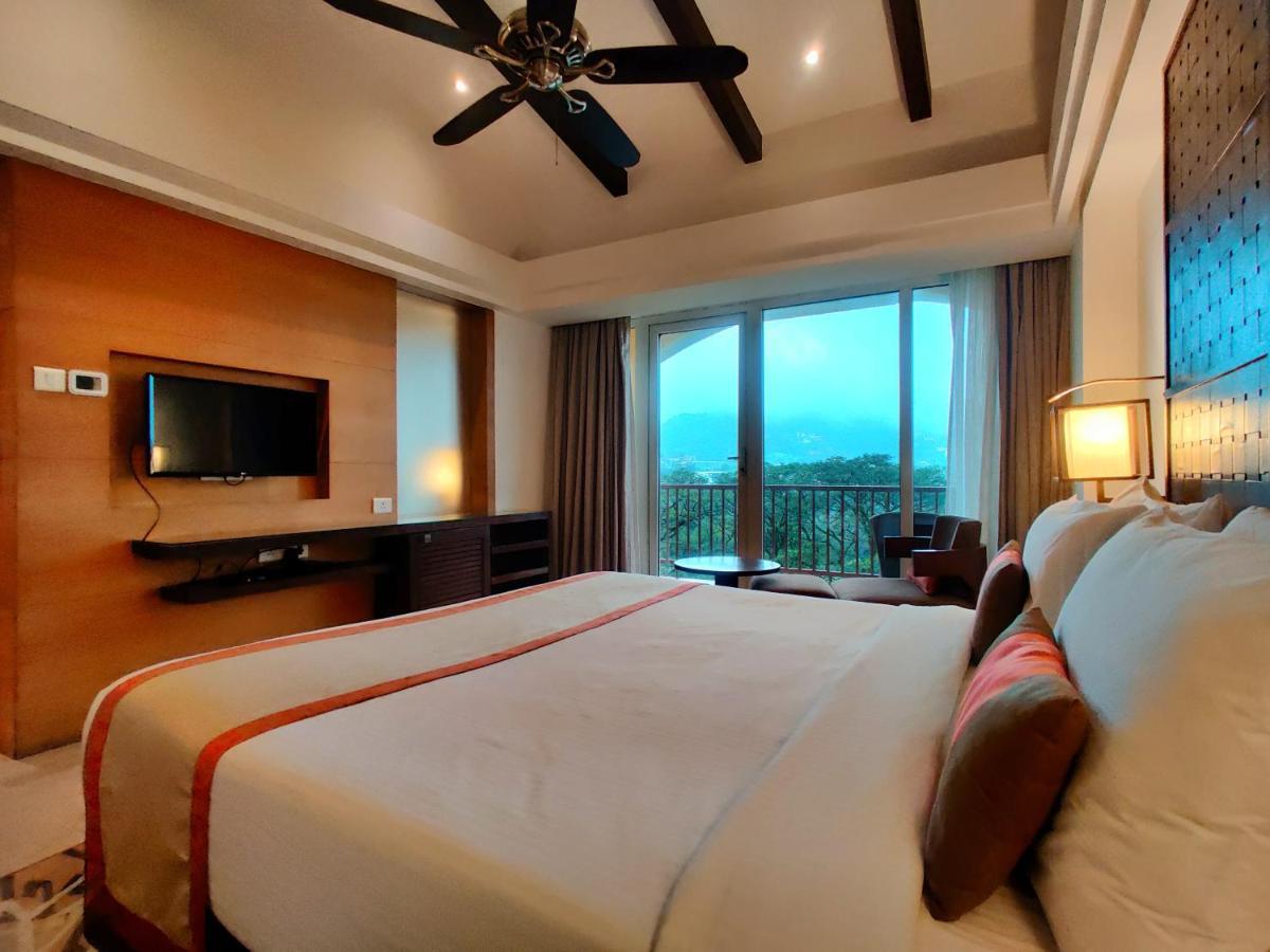 Fariyas Resort Lonavala Exteriér fotografie