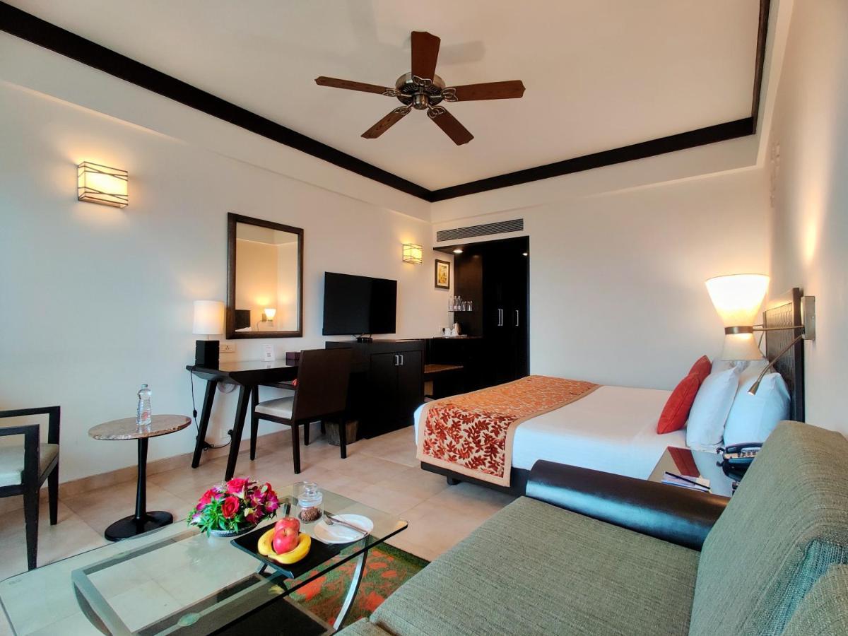 Fariyas Resort Lonavala Exteriér fotografie