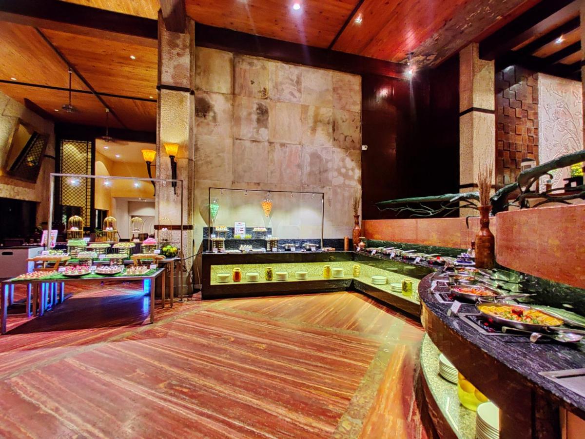 Fariyas Resort Lonavala Exteriér fotografie