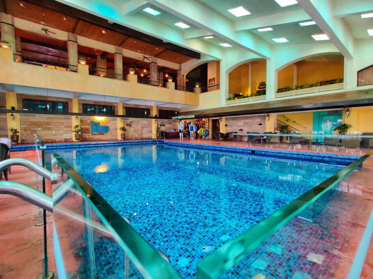 Fariyas Resort Lonavala Exteriér fotografie