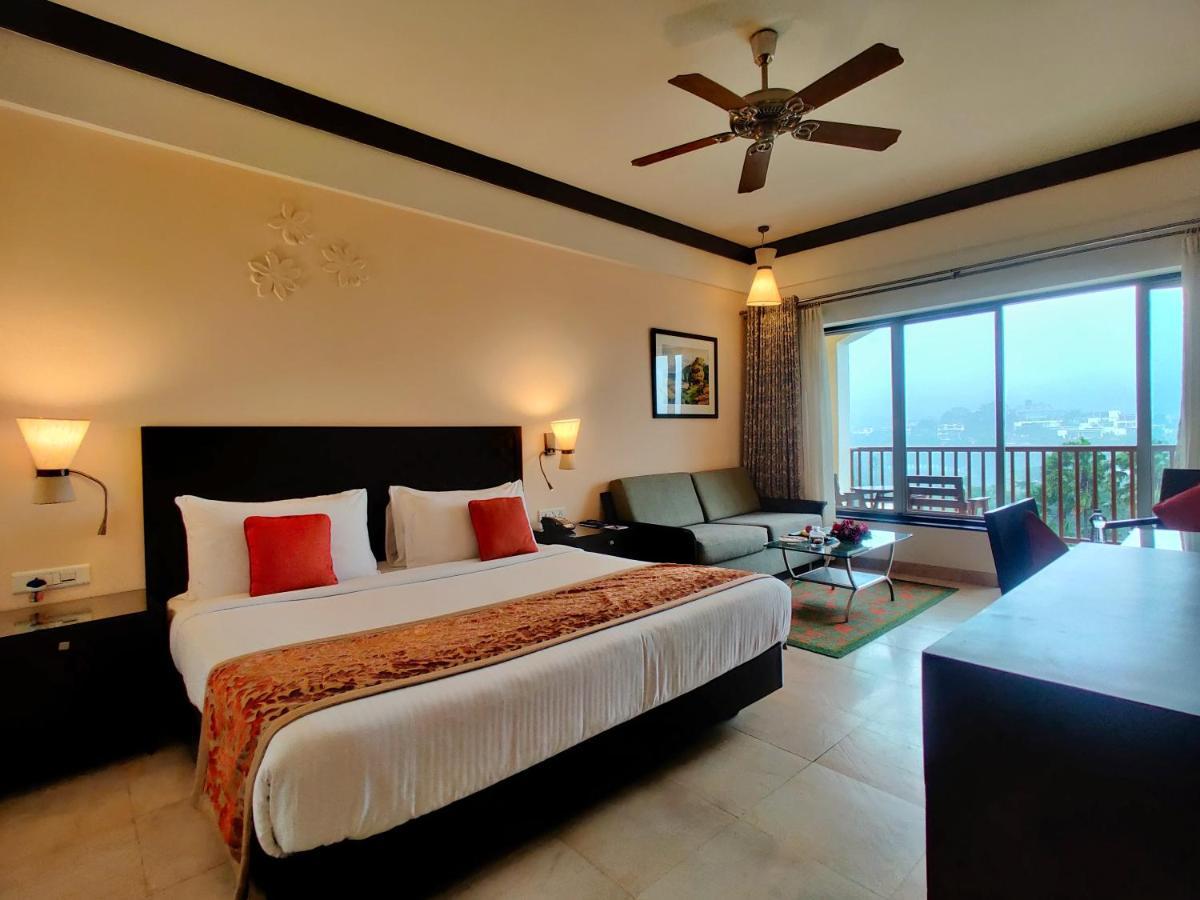 Fariyas Resort Lonavala Exteriér fotografie