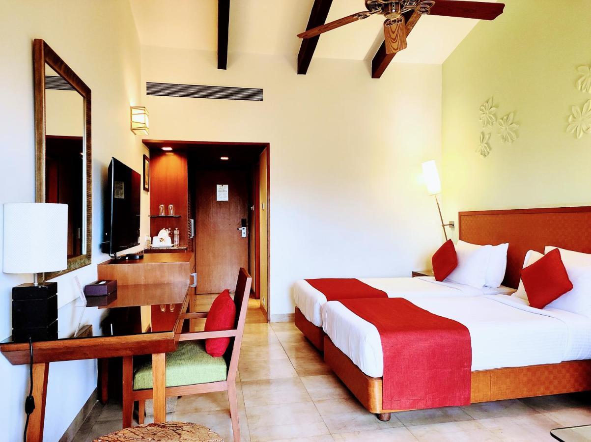 Fariyas Resort Lonavala Exteriér fotografie