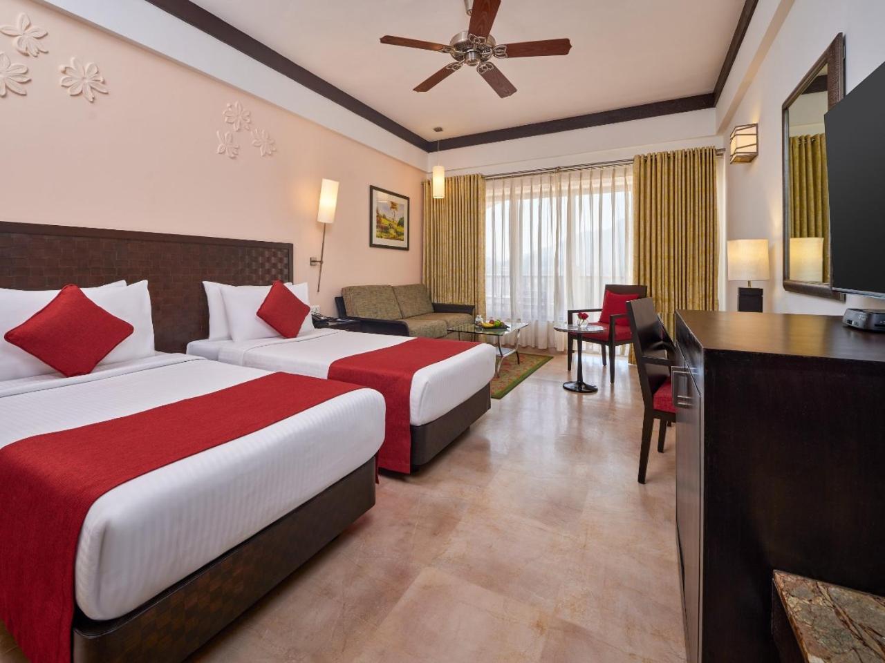 Fariyas Resort Lonavala Exteriér fotografie